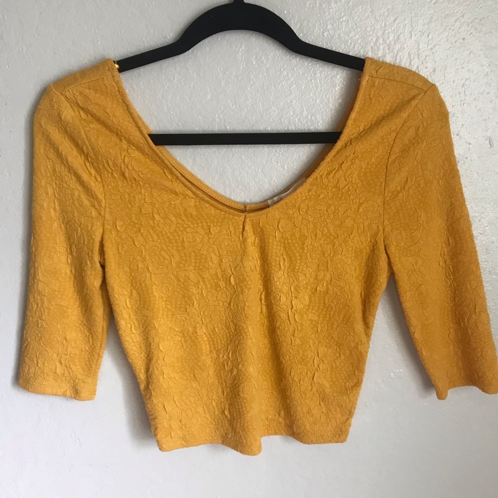 V-neck crop top